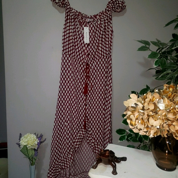 Dress - Picture 1 of 6